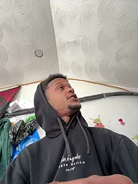 rayyymack online show from February 9, 2026, 4:49 pm