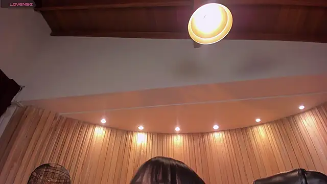 Snapshot of ValeriaRiveraX chatting on November 9, 2025, 11:53 pm ValeriaRiveraX online show from November 9, 2025, 11:53 pm