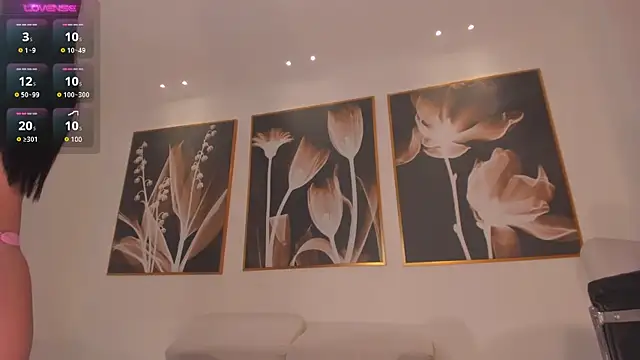 Snapshot of MariaHerrera_ chatting on March 8, 2025, 8:33 am MariaHerrera online show from March 8, 2025, 8:33 am