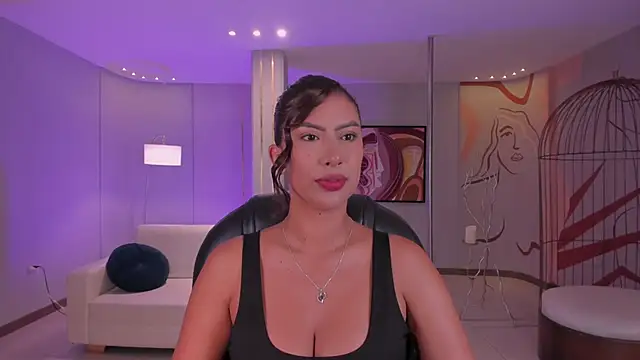 ArianaDumont online show from March 25, 2026, 11:31 am