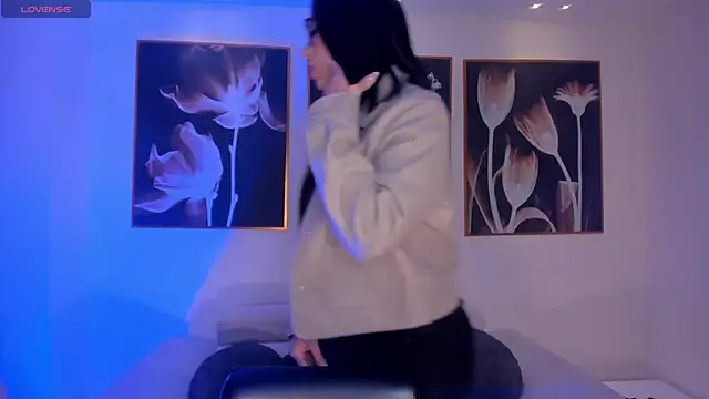 KatieStonne online show from January 17, 2026, 11:14 am