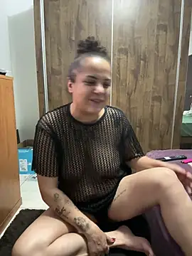 Hotbucet online show from January 31, 2025, 6:47 pm