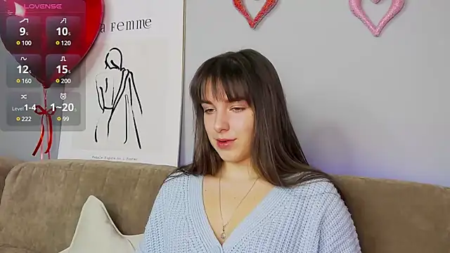 Snapshot of Sofia_Hugs chatting on February 19, 2025, 11:28 am Sofia Hugs online show from February 19, 2025, 11:28 am