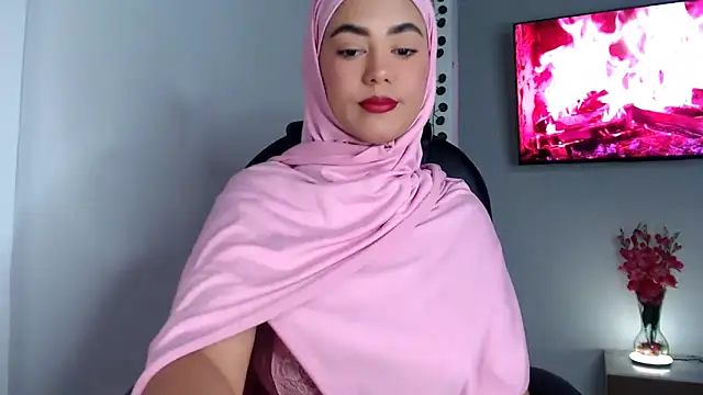 Snapshot of azzahara069 chatting on May 6, 2026, 2:04 am azzahara069 online show from May 6, 2026, 2:04 am
