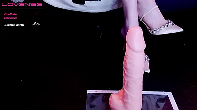 Snapshot of JoooJo_ chatting on March 9, 2025, 5:49 pm JoooJo online show from March 9, 2025, 5:49 pm