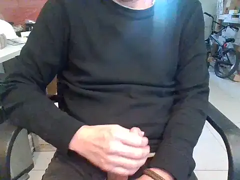 Raimundo1971 online show from April 21, 2026, 5:30 pm