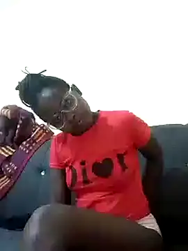 Sweetcecie01 online show from March 20, 2025, 3:04 pm