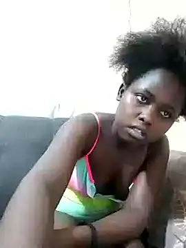 Sweetcecie01 online show from September 17, 2025, 8:33 pm