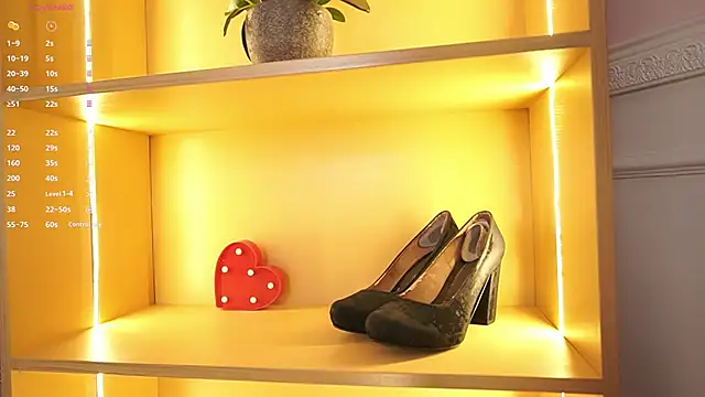 Anybuny online show from November 18, 2025, 11:46 am