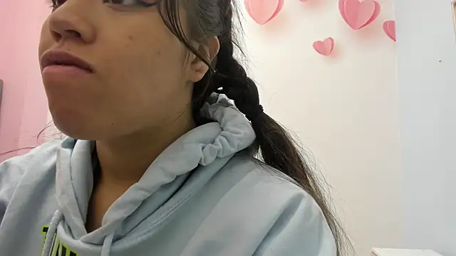 Ingrid Casas online show from October 11, 2025, 1:45 pm