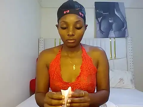 Snapshot of Tamia_love200 chatting on July 8, 2026, 12:35 am Tamia love200 online show from July 8, 2026, 12:35 am