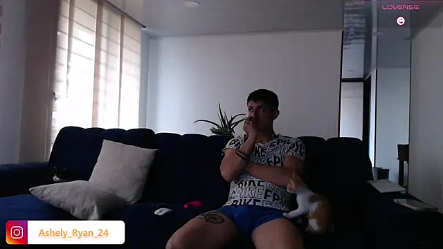 Snapshot of ashely_ryan24 chatting on March 6, 2025, 9:20 pm ashely ryan24 online show from March 6, 2025, 9:20 pm