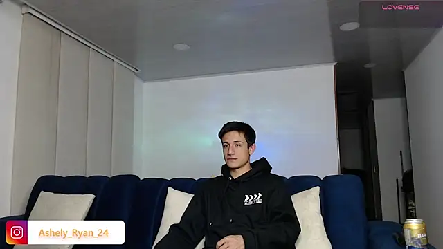 Snapshot of ashely_ryan24 chatting on January 27, 2025, 2:10 am ashely ryan24 online show from January 27, 2025, 2:10 am