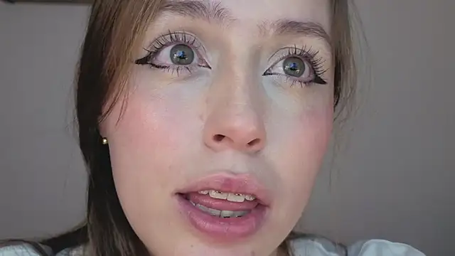 SofiaGc online show from October 18, 2025, 5:31 am