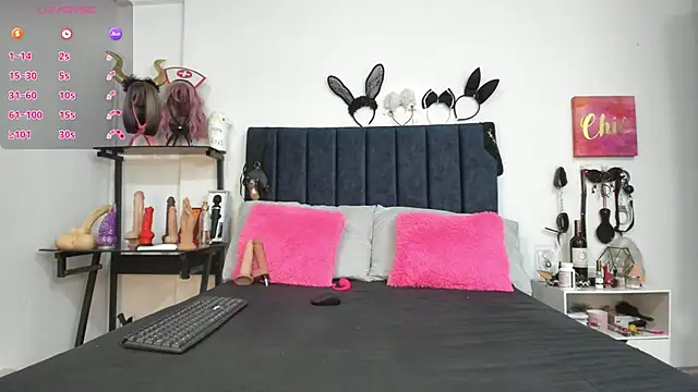 Snapshot of emmily_giraldo chatting on March 5, 2025, 12:11 pm emmily giraldo online show from March 5, 2025, 12:11 pm