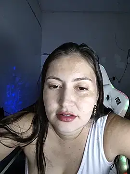 dani123unica online show from April 10, 2026, 4:14 pm