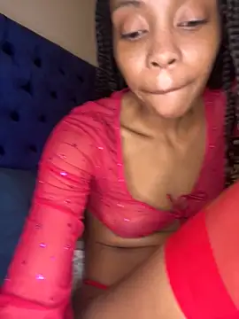 Snapshot of ButtahscotchBarbiee chatting on October 24, 2025, 12:42 am ButtahscotchBarbiee online show from October 24, 2025, 12:42 am