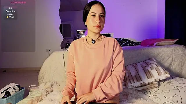 Snapshot of Madeline_Dreams chatting on September 13, 2025, 9:20 am Madeline Dreams online show from September 13, 2025, 9:20 am
