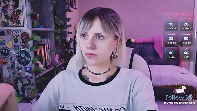 NaniMoore online show from April 11, 2026, 8:01 pm