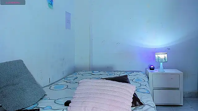 Snapshot of auroraa_sexy chatting on September 22, 2025, 3:51 pm auroraa sexy online show from September 22, 2025, 3:51 pm