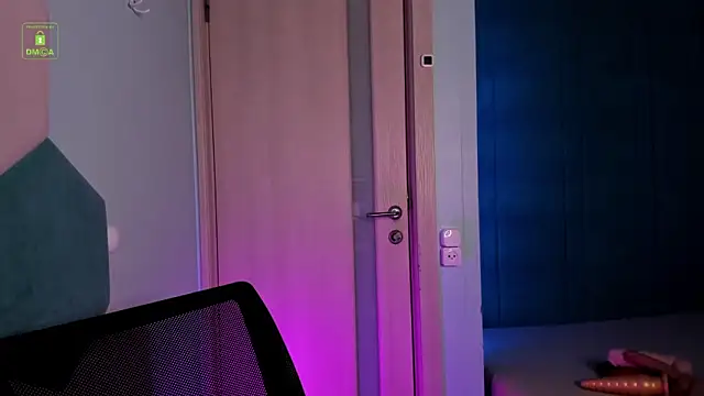 Snapshot of MarkGWalker chatting on February 28, 2025, 4:32 am MarkGWalker online show from February 28, 2025, 4:32 am