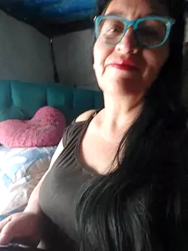 Snapshot of clarita_01 chatting on January 31, 2026, 8:40 pm clarita 01 online show from January 31, 2026, 8:40 pm