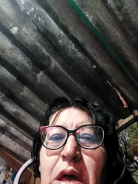 clarita 01 online show from November 9, 2025, 11:14 am