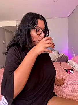 Indianbutter11 online show from December 19, 2025, 8:27 am