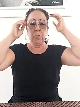 Snapshot of amaranta_c chatting on September 23, 2025, 12:12 pm amaranta c online show from September 23, 2025, 12:12 pm