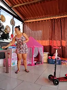 Snapshot of amaranta_c chatting on November 18, 2025, 12:41 pm amaranta c online show from November 18, 2025, 12:41 pm