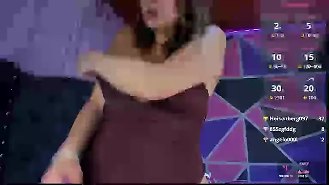 Snapshot of Emmily_Walker chatting on July 7, 2026, 6:47 am Emmily Walker online show from July 7, 2026, 6:47 am