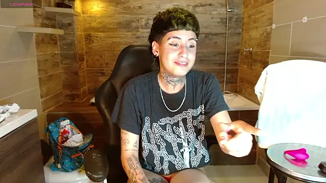 Ethan lennox online show from March 5, 2026, 6:59 pm