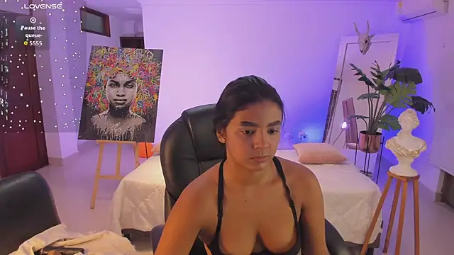 JANYLOVE   online show from November 24, 2025, 10:48 am