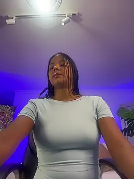 JANYLOVE   online show from May 31, 2026, 11:05 am