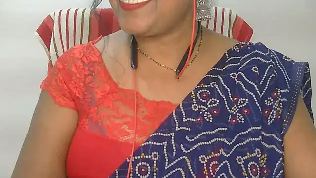 Snapshot of Cute_Ruhi99 chatting on July 6, 2026, 8:54 am Cute Ruhi99 online show from July 6, 2026, 8:54 am