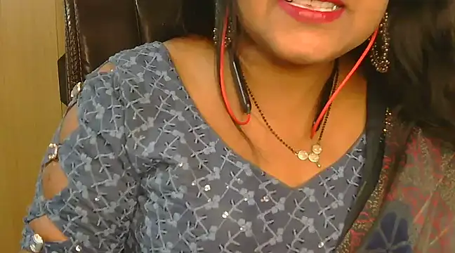 Snapshot of Cute_Ruhi99 chatting on March 10, 2025, 9:12 am Cute Ruhi99 online show from March 10, 2025, 9:12 am