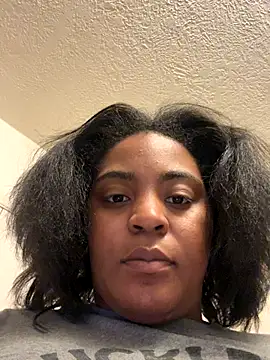 prettlovely14 online show from November 24, 2025, 7:58 pm