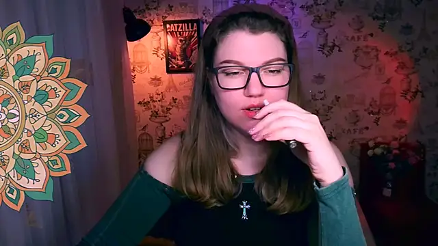 VioletteWay online show from April 12, 2026, 3:59 pm