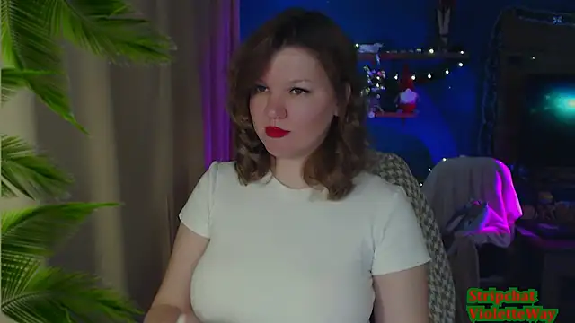 Snapshot of VioletteWay chatting on January 13, 2025, 5:12 pm VioletteWay online show from January 13, 2025, 5:12 pm