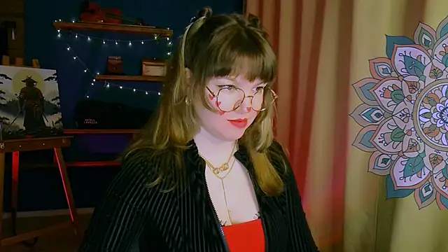 VioletteWay online show from February 15, 2026, 5:01 pm