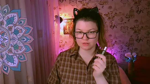 VioletteWay online show from April 5, 2026, 4:02 pm