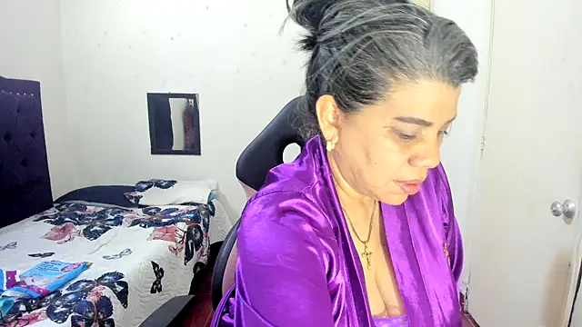 Snapshot of vikyadams chatting on February 13, 2026, 8:09 pm vikyadams online show from February 13, 2026, 8:09 pm