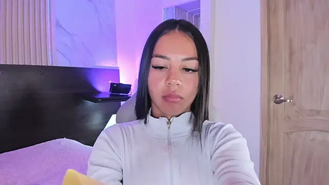 Snapshot of Violet_spencer chatting on January 25, 2025, 2:03 pm Violet spencer online show from January 25, 2025, 2:03 pm