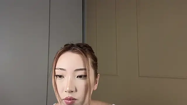 Snapshot of tinki_winkii chatting on September 19, 2025, 6:06 am tinki winkii online show from September 19, 2025, 6:06 am