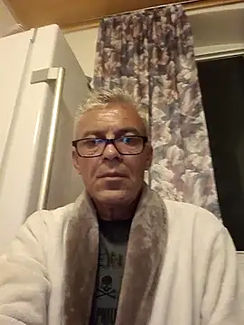 Snapshot of Picolo4111 chatting on September 26, 2025, 6:15 pm Picolo4111 online show from September 26, 2025, 6:15 pm