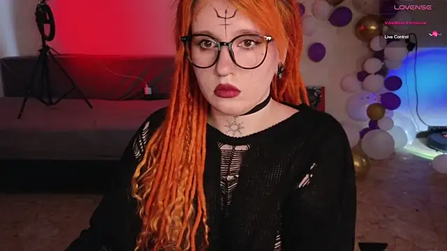 The Full Red Moon online show from October 18, 2025, 9:22 am