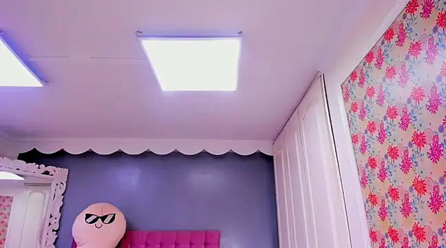 Snapshot of Iris_Stone_ chatting on January 23, 2025, 1:45 pm Iris Stone online show from January 23, 2025, 1:45 pm