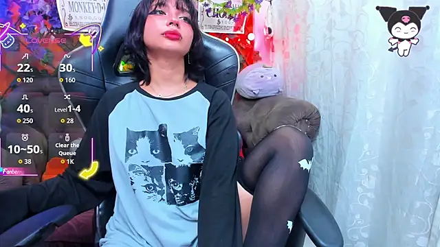 Snapshot of ravenn_20 chatting on February 18, 2026, 11:39 am ravenn 20 online show from February 18, 2026, 11:39 am