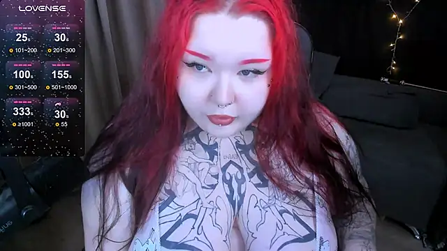 Snapshot of Gotic_Pie chatting on October 15, 2025, 5:21 pm Gotic Pie online show from October 15, 2025, 5:21 pm