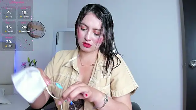 VioletPearson online show from September 26, 2025, 12:12 pm